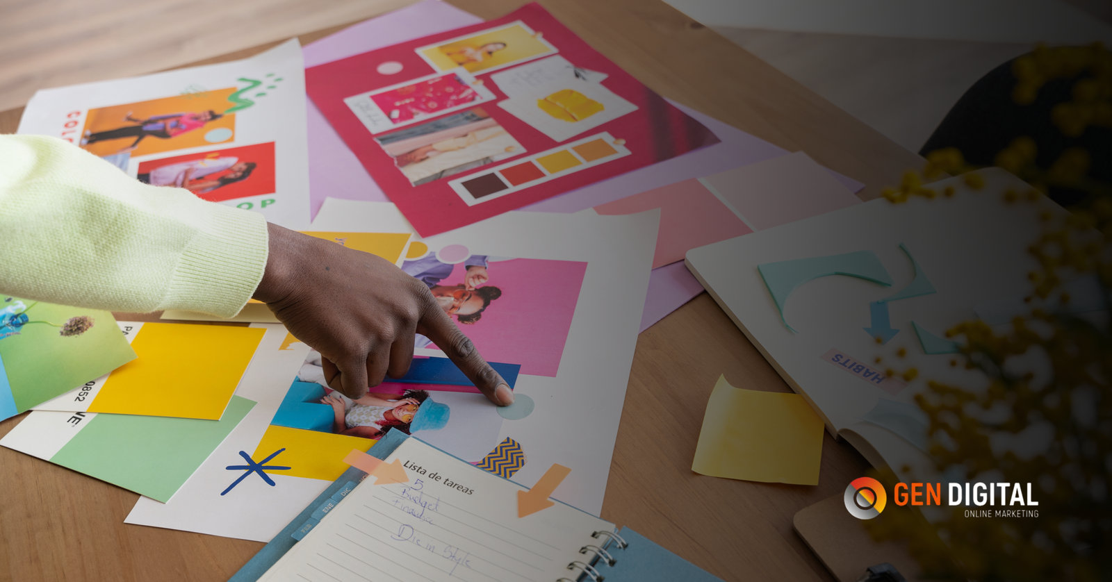 Equipo de marketing desarrollando una estrategia de branding para fortalecer la identidad de marca, la confianza y la recordación de una empresa.
